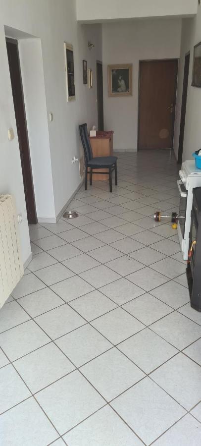 Apartments Hugo Malinska Luaran gambar