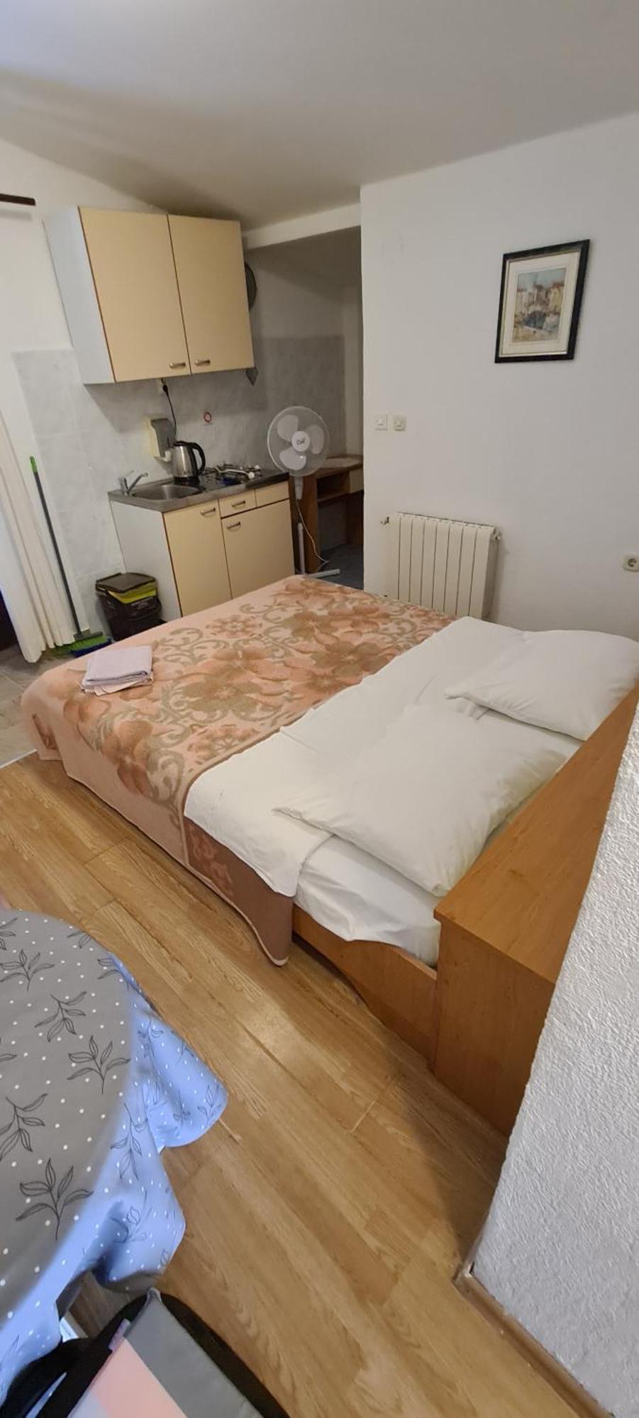 Apartments Hugo Malinska Bilik gambar